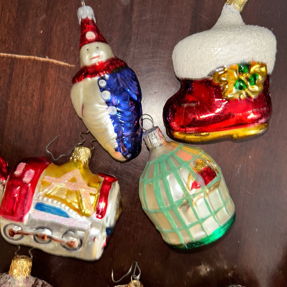 (15) Vintage Blown Glass Ornaments Birdhouse Boot Elf Santa - Picture 5 of 6